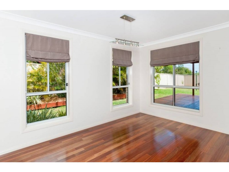 8 Cabarita Cl, Lake Cathie NSW 2445