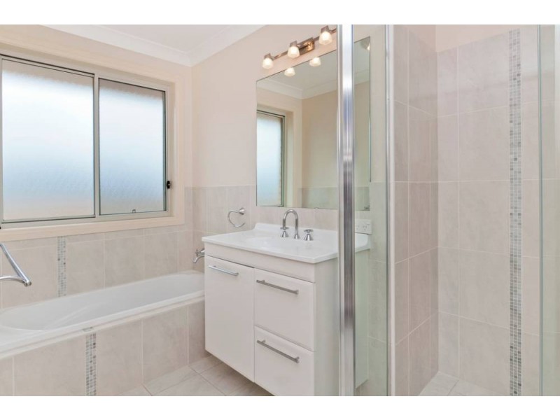 8 Cabarita Cl, Lake Cathie NSW 2445