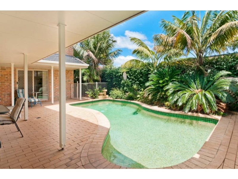 4 Boomerang St, Lake Cathie NSW 2445