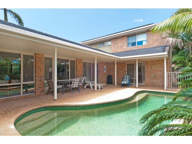 4 Boomerang St, Lake Cathie NSW 2445