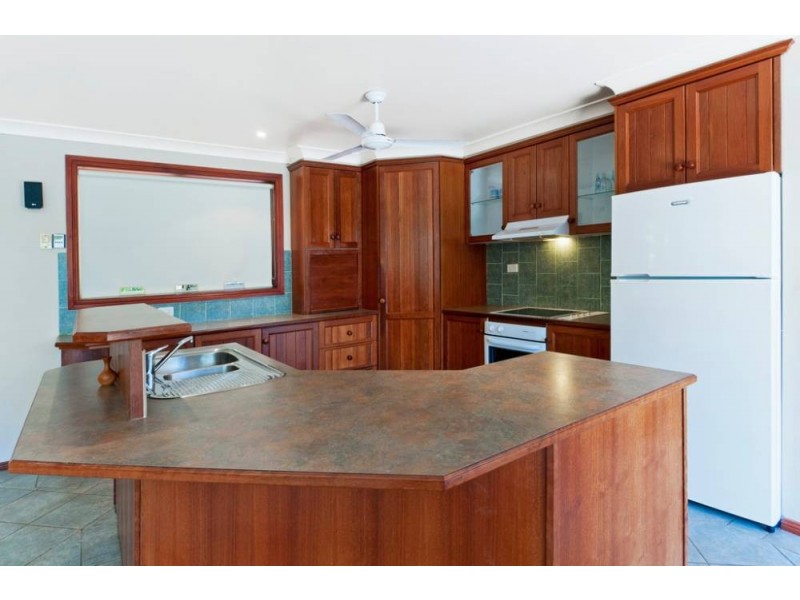 4 Boomerang St, Lake Cathie NSW 2445