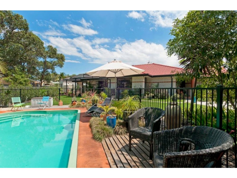 16 Buchan Place, Lake Cathie NSW 2445