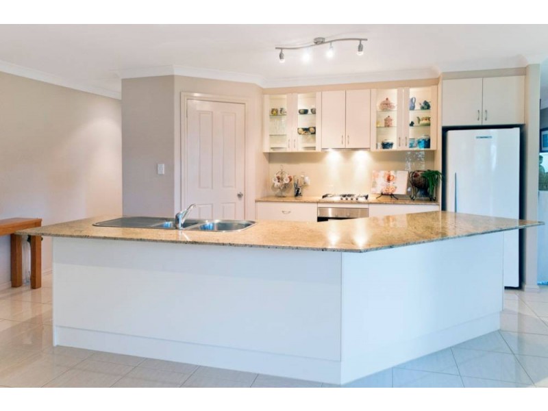 16 Buchan Place, Lake Cathie NSW 2445