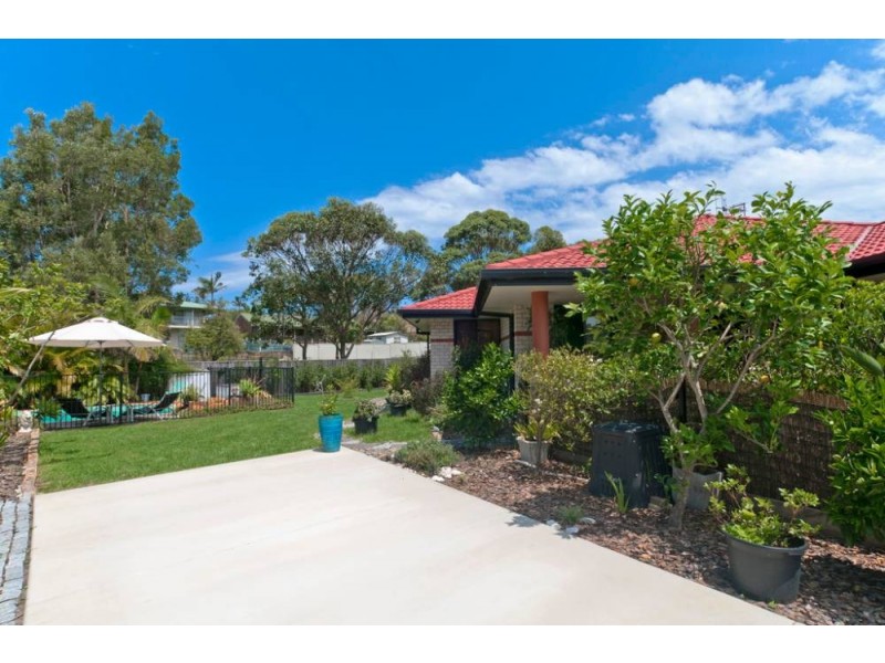 16 Buchan Place, Lake Cathie NSW 2445