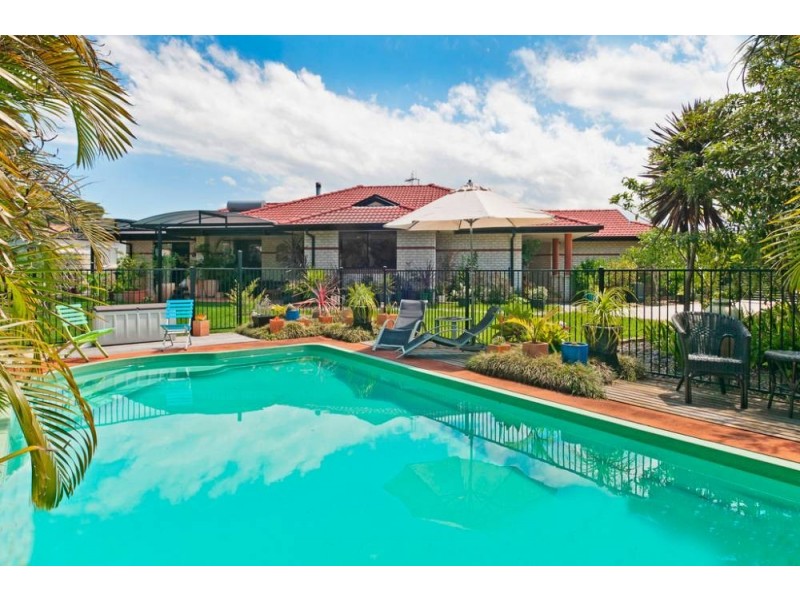 16 Buchan Place, Lake Cathie NSW 2445