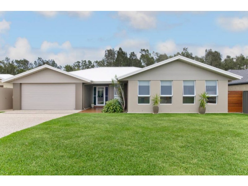 10 Eagle Pl, Lake Cathie NSW 2445