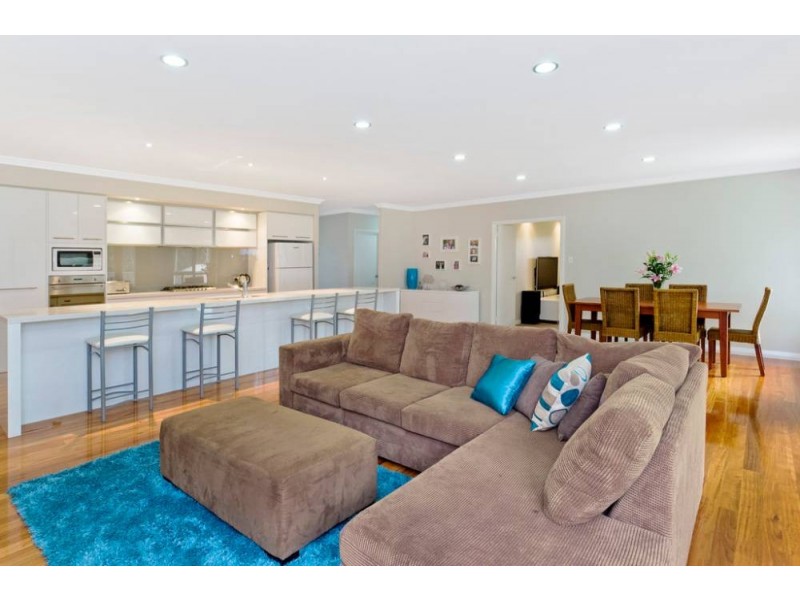 10 Eagle Pl, Lake Cathie NSW 2445