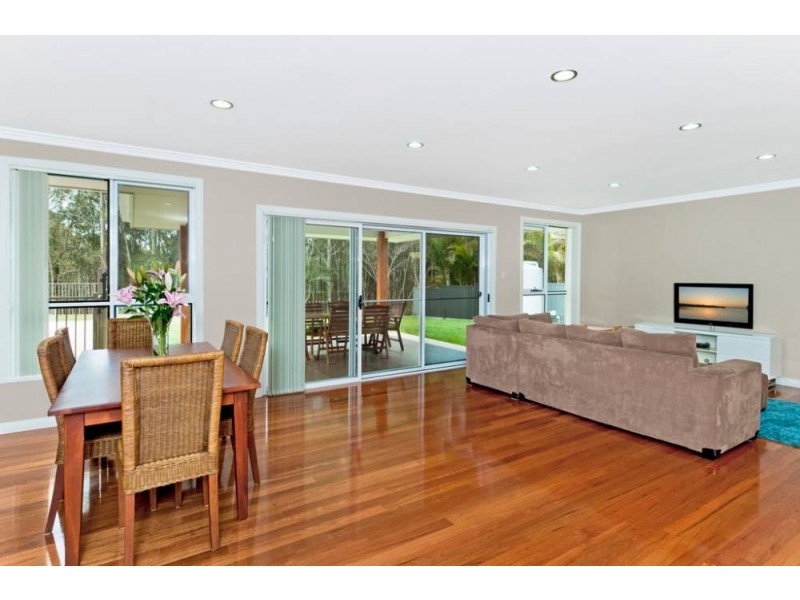 10 Eagle Pl, Lake Cathie NSW 2445