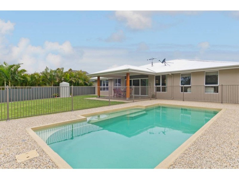 10 Eagle Pl, Lake Cathie NSW 2445