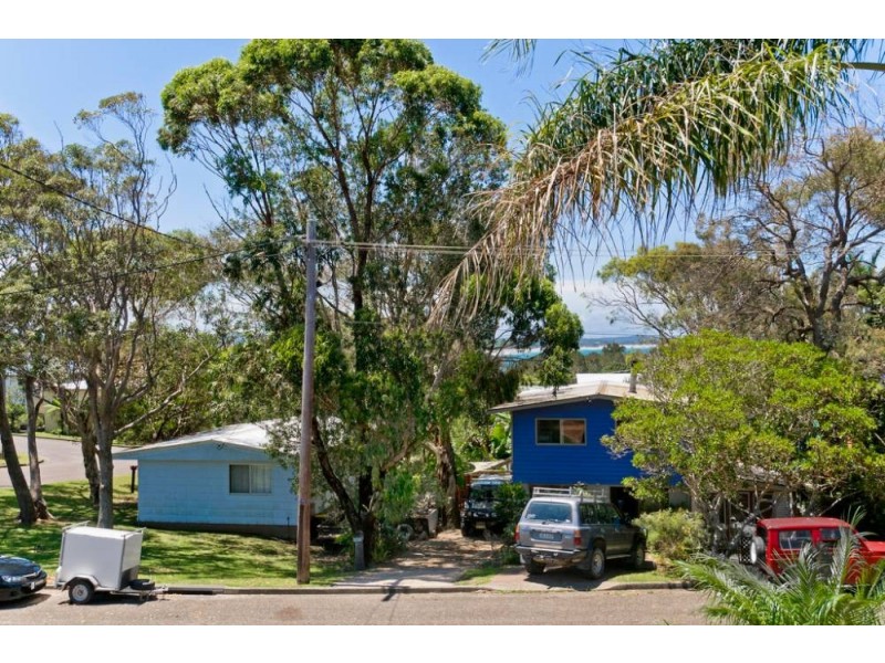 3 Second Ave, Bonny Hills NSW 2445