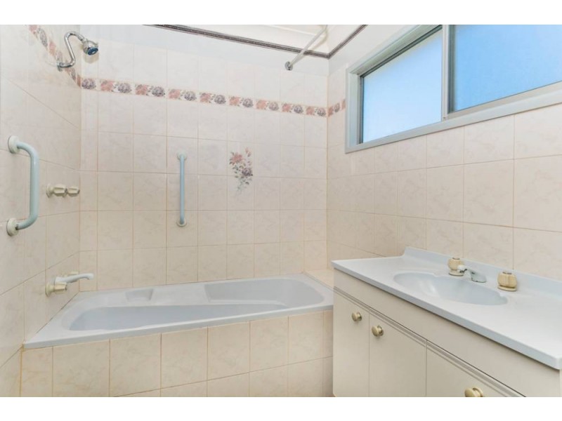 28 Evans St, Lake Cathie NSW 2445