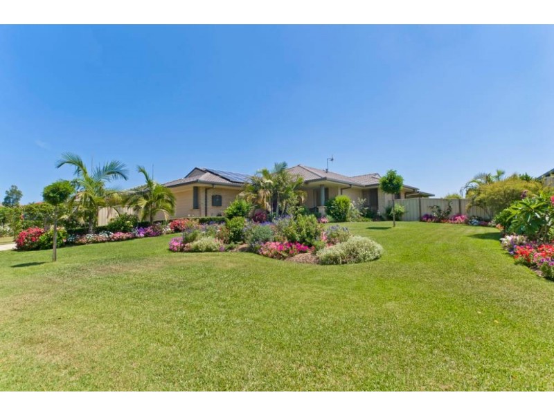 33 Bounty Ave, Lake Cathie NSW 2445