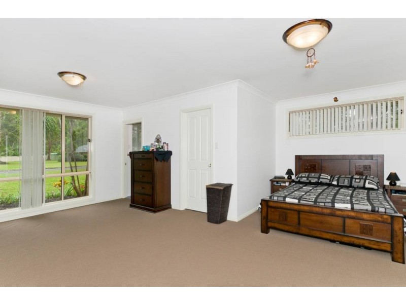 24 Lakeside Way, Lake Cathie NSW 2445