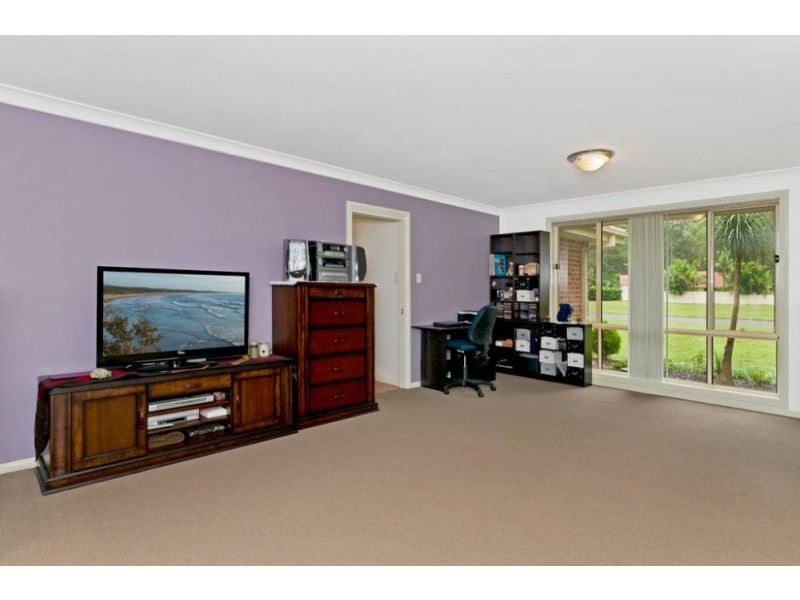 24 Lakeside Way, Lake Cathie NSW 2445