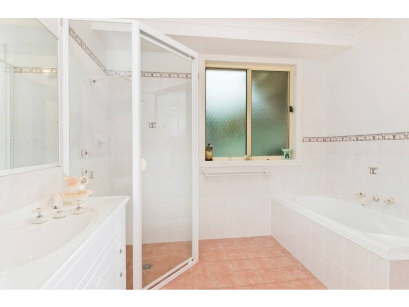 24 Lakeside Way, Lake Cathie NSW 2445