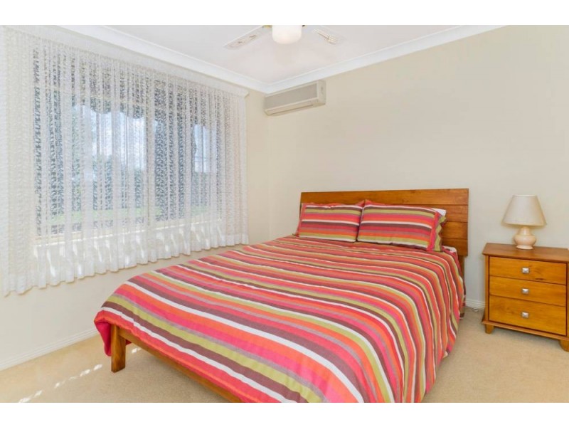 19 Bligh Pl, Lake Cathie NSW 2445