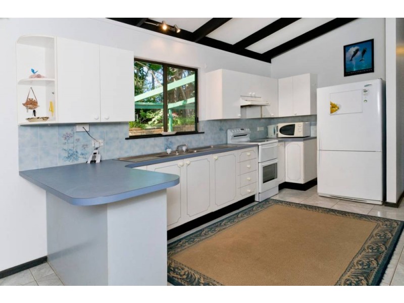 74 Tallong Drive, Lake Cathie NSW 2445