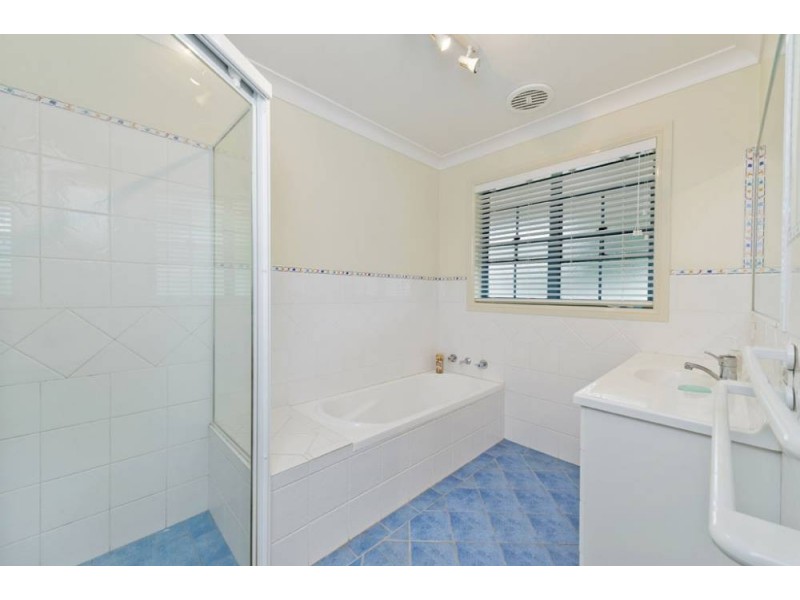 32  Kendall Cr, Bonny Hills NSW 2445