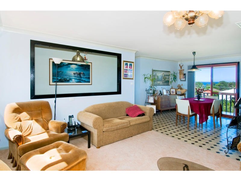 1548 Ocean Dr, Lake Cathie NSW 2445