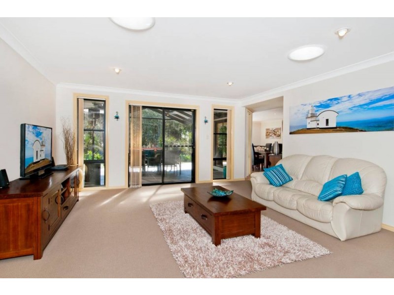 47 Abel Tasman Dr, Lake Cathie NSW 2445