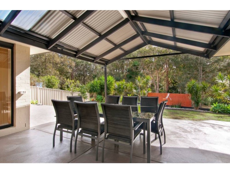 47 Abel Tasman Dr, Lake Cathie NSW 2445