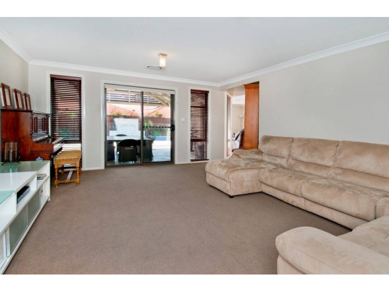 16 Tweed Pl, Lake Cathie NSW 2445