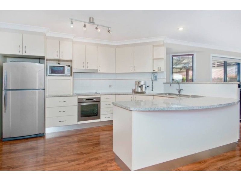 16 Tweed Pl, Lake Cathie NSW 2445