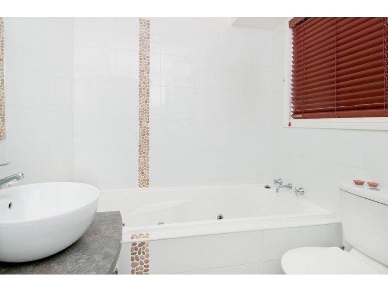 16 Tweed Pl, Lake Cathie NSW 2445