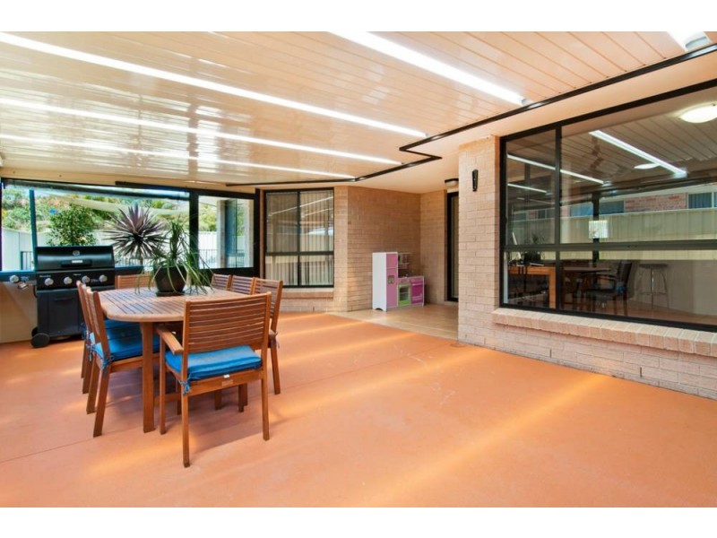 38 Explorers Way, Lake Cathie NSW 2445