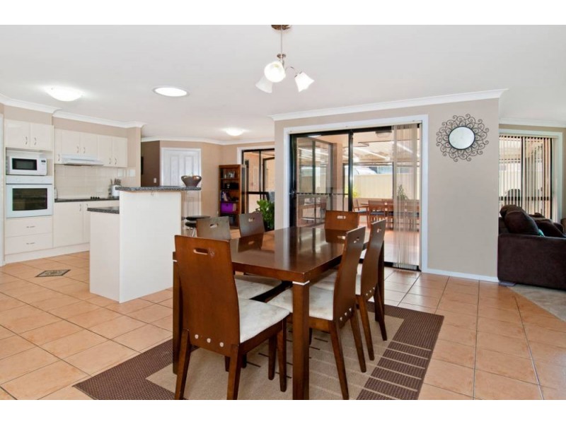 38 Explorers Way, Lake Cathie NSW 2445
