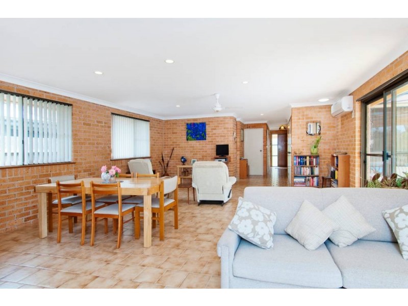 88 Chepana St, Lake Cathie NSW 2445