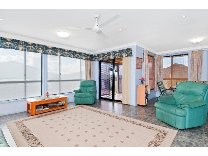 36 Kendall Cr, Bonny Hills NSW 2445