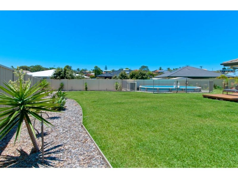 4 Whitby Pl, Lake Cathie NSW 2445