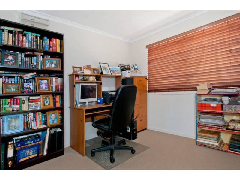 4 Whitby Pl, Lake Cathie NSW 2445