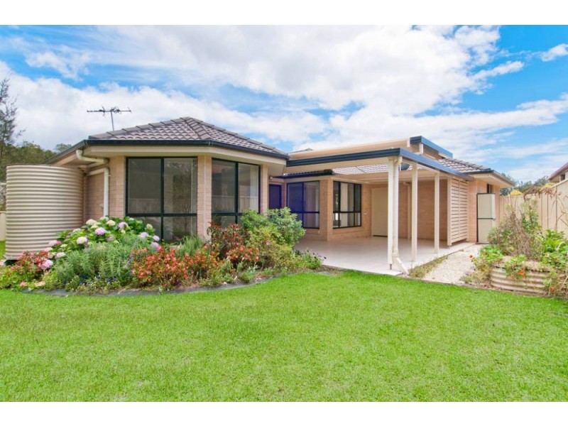 35 Explorers Way, Lake Cathie NSW 2445