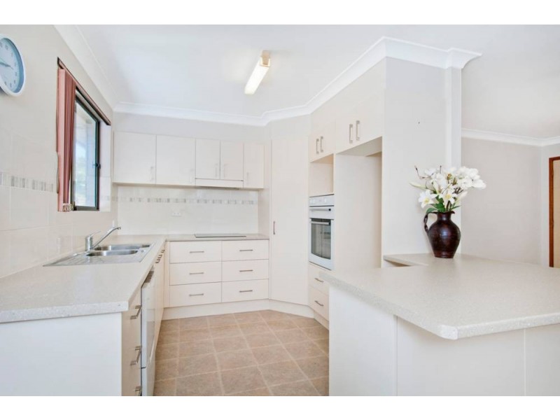 76 Tallong Dr, Lake Cathie NSW 2445