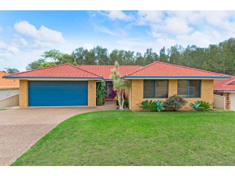 3 Resolution, Lake Cathie NSW 2445
