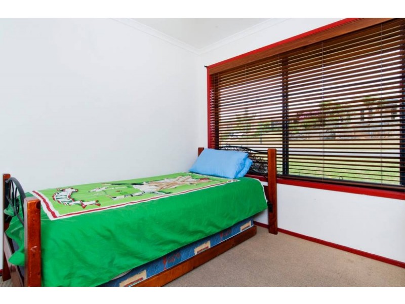 3 Resolution, Lake Cathie NSW 2445