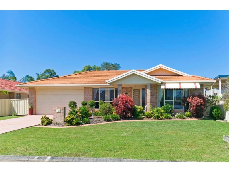 66 Abel Tasman Dr, Lake Cathie NSW 2445