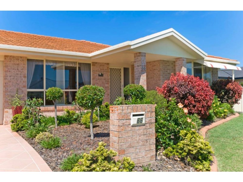 66 Abel Tasman Dr, Lake Cathie NSW 2445