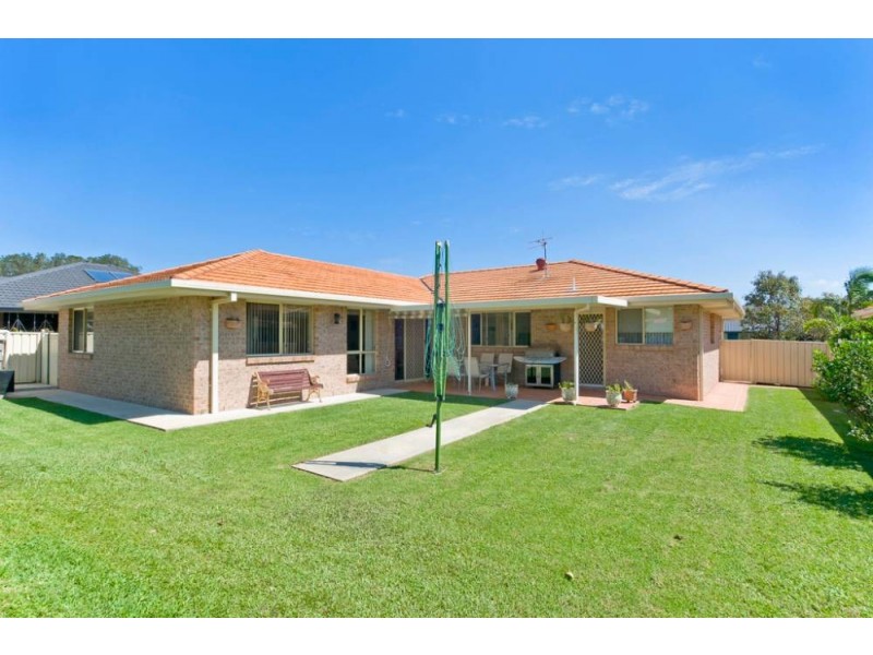 66 Abel Tasman Dr, Lake Cathie NSW 2445