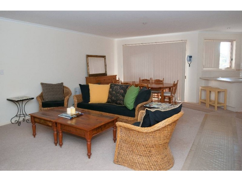 1b/190 Pacific Drive, Port Macquarie NSW 2444