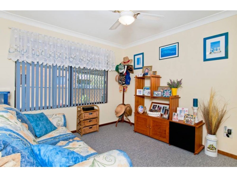 3 Banjora Pl, Lake Cathie NSW 2445