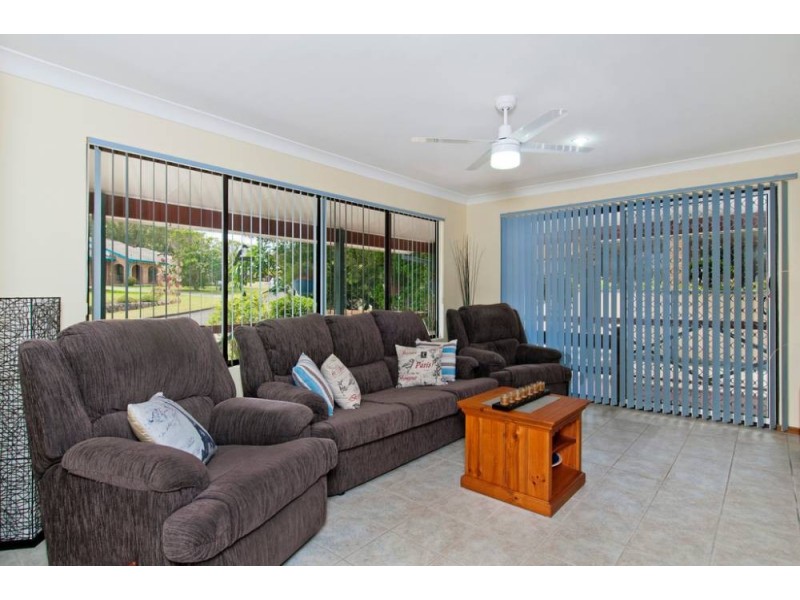 3 Banjora Pl, Lake Cathie NSW 2445