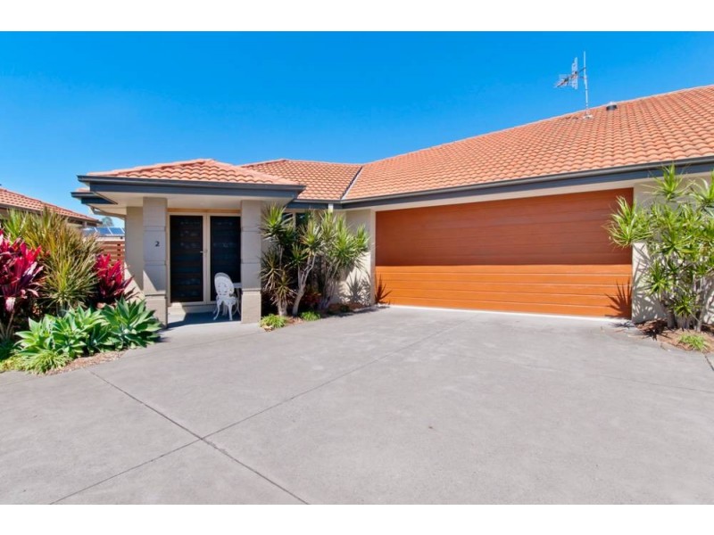 2/15 Eagle Pl, Lake Cathie NSW 2445