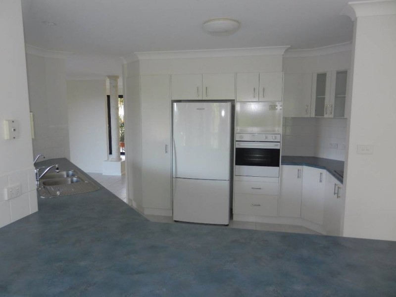 65 Fiona Cr, Lake Cathie NSW 2445