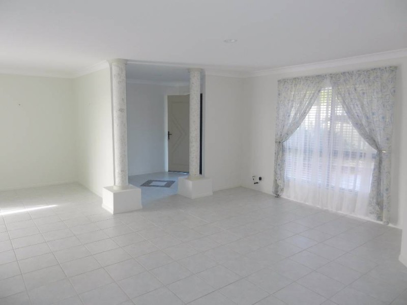 65 Fiona Cr, Lake Cathie NSW 2445