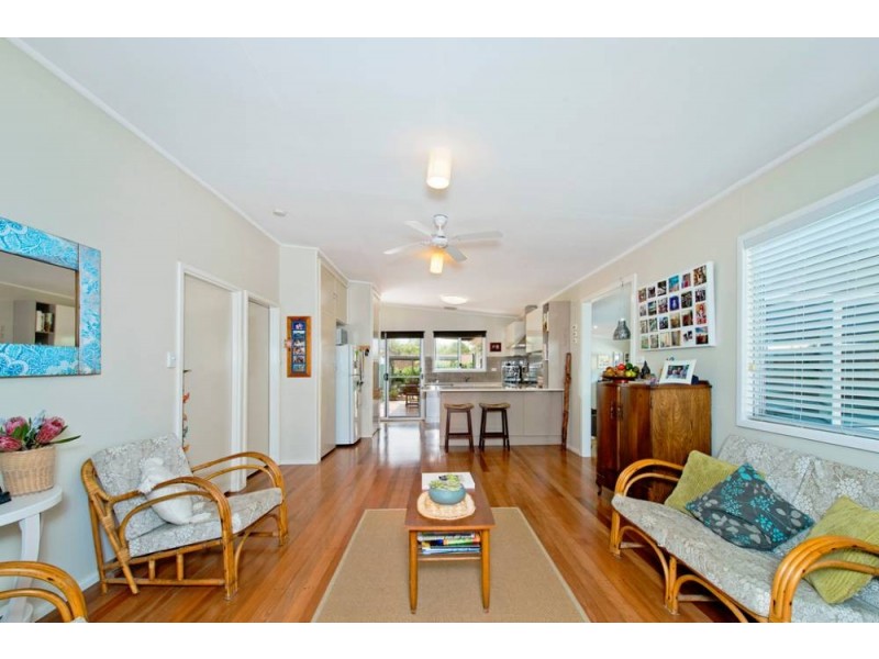 17 Koribah Ave, Lake Cathie NSW 2445