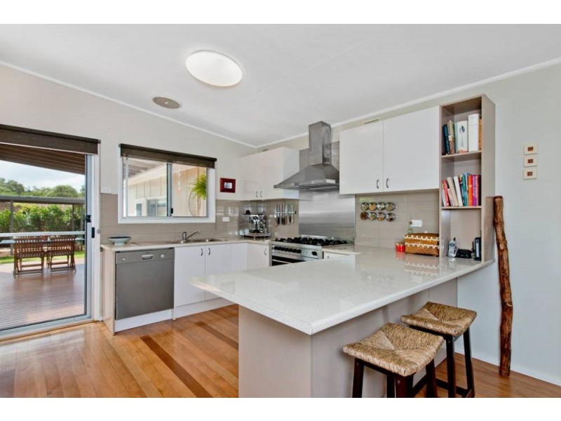 17 Koribah Ave, Lake Cathie NSW 2445