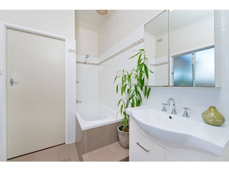 17 Koribah Ave, Lake Cathie NSW 2445